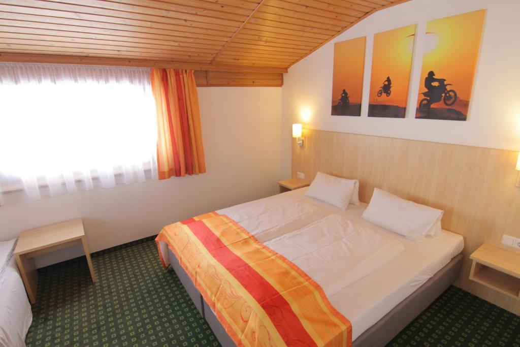 Hotel-Restaurant Bike&Snow Lederer Muhlbach Am Hochkonig Exterior photo