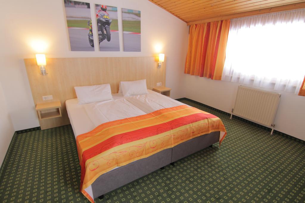 Hotel-Restaurant Bike&Snow Lederer Muhlbach Am Hochkonig Exterior photo